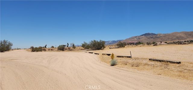 1 Rancho Street, Apple Valley, CA 92308