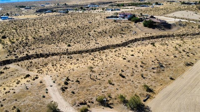 1 Rancho Street, Apple Valley, CA 92308