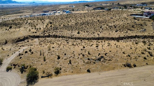 1 Rancho Street, Apple Valley, CA 92308