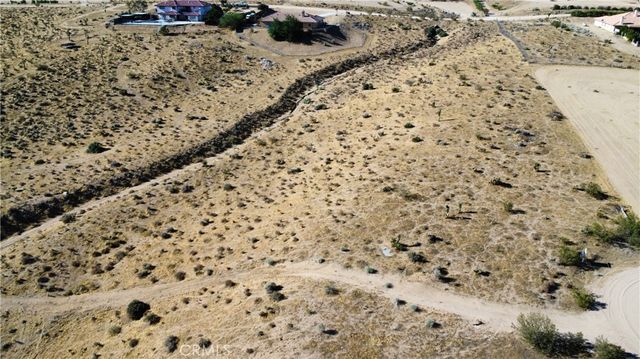 1 Rancho Street, Apple Valley, CA 92308