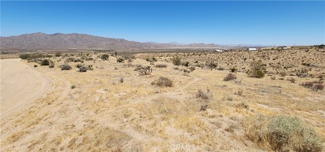 1 Rancho Street, Apple Valley, CA 92308