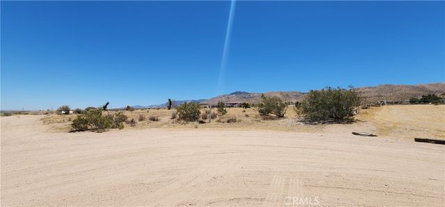 1 Rancho Street, Apple Valley, CA 92308