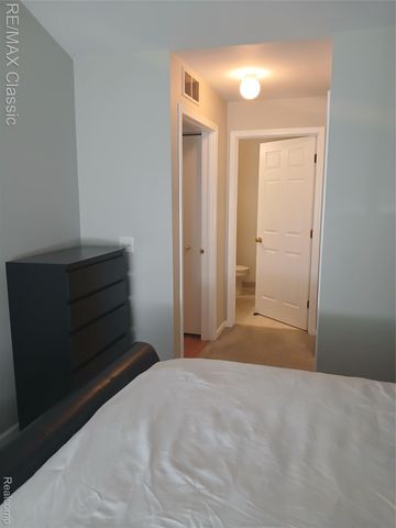 806 Brandon Avenue, Pontiac, MI 48340