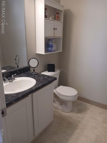 806 Brandon Avenue, Pontiac, MI 48340