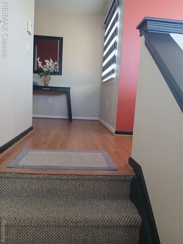 806 Brandon Avenue, Pontiac, MI 48340