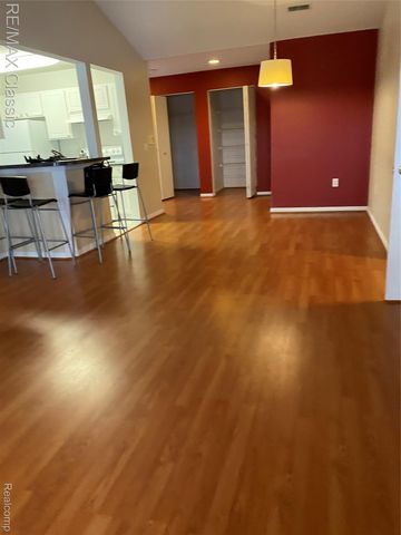 806 Brandon Avenue, Pontiac, MI 48340