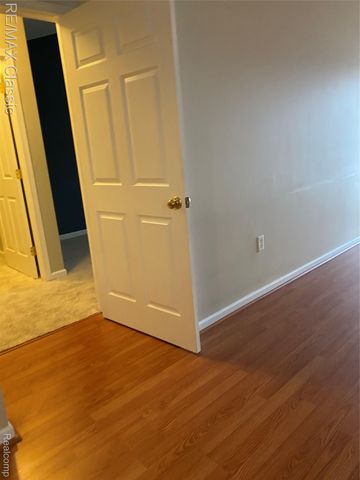 806 Brandon Avenue, Pontiac, MI 48340