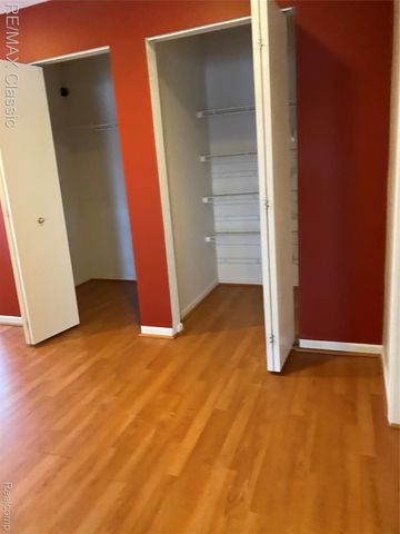 806 Brandon Avenue, Pontiac, MI 48340