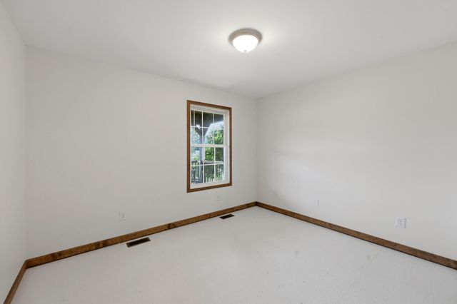 550 College Road, Paris, KY 40361