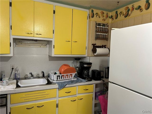 221 Stonefield Road, Onondaga, NY 13205