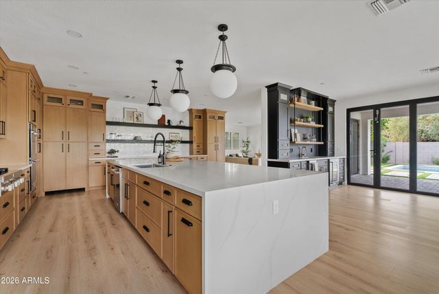 9782 E SOUTH BEND Drive, Scottsdale, AZ 85255