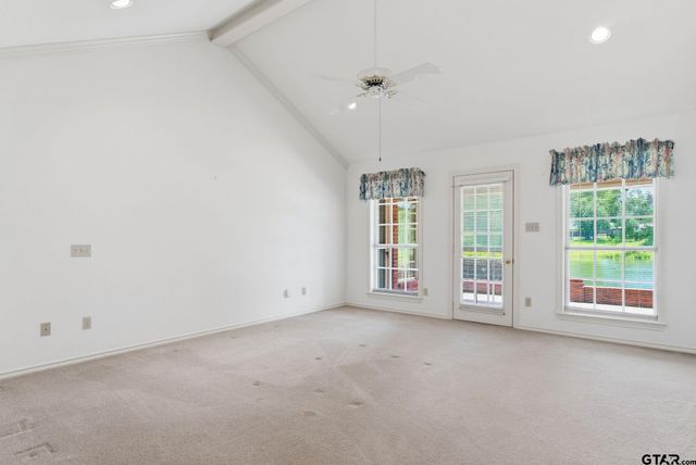 241 Lakeside Place, Mineola, TX 75773