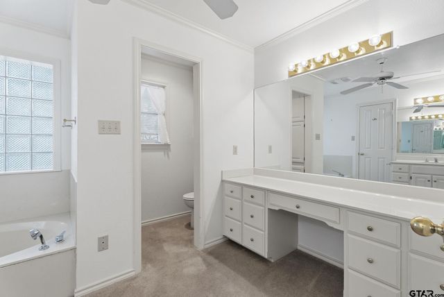 241 Lakeside Place, Mineola, TX 75773