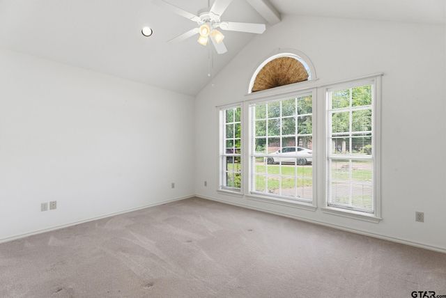 241 Lakeside Place, Mineola, TX 75773