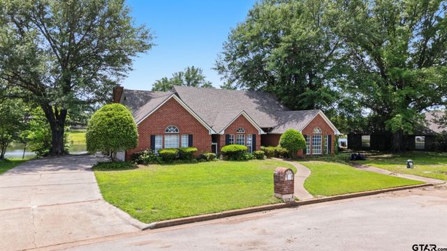 241 Lakeside Place, Mineola, TX 75773