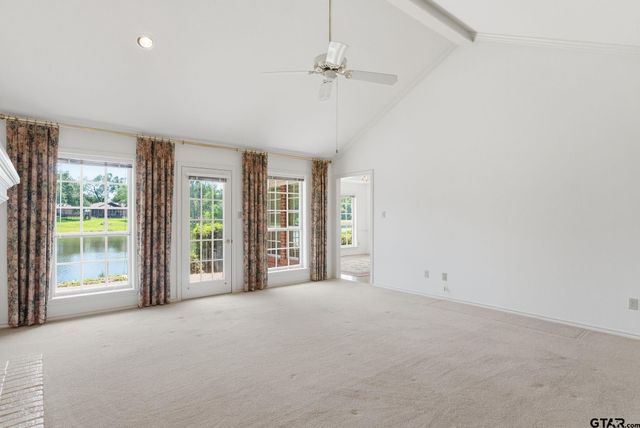 241 Lakeside Place, Mineola, TX 75773