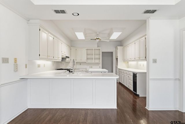 241 Lakeside Place, Mineola, TX 75773