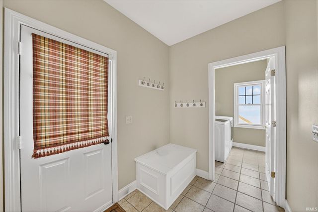 51216 Leeward Point, Granger, IN 46530