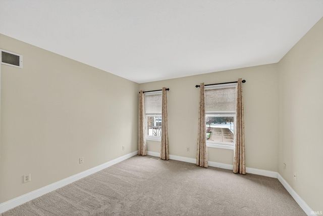 51216 Leeward Point, Granger, IN 46530