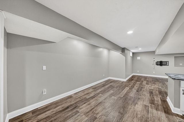 51216 Leeward Point, Granger, IN 46530