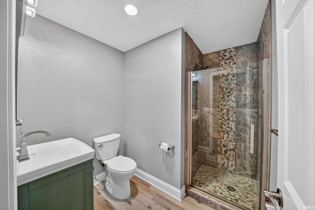 51216 Leeward Point, Granger, IN 46530