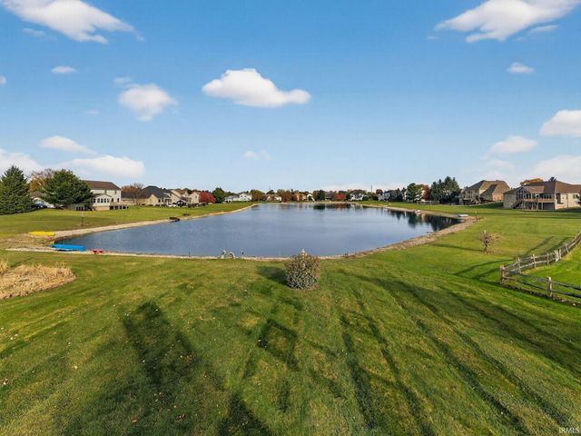 51216 Leeward Point, Granger, IN 46530