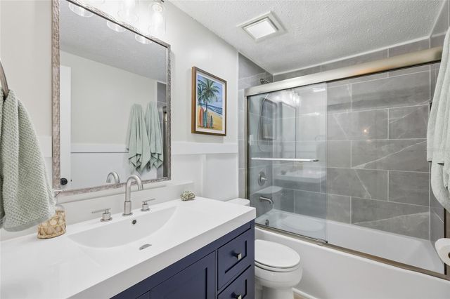 417 63RD STREET, Holmes Beach, FL 34217