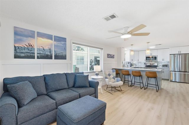 417 63RD STREET, Holmes Beach, FL 34217