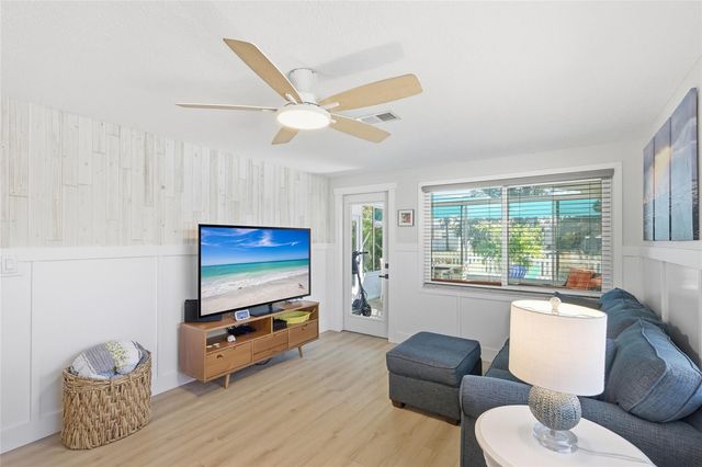 417 63RD STREET, Holmes Beach, FL 34217