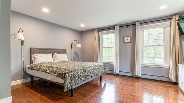 142 Baker St, Walpole, MA 02081
