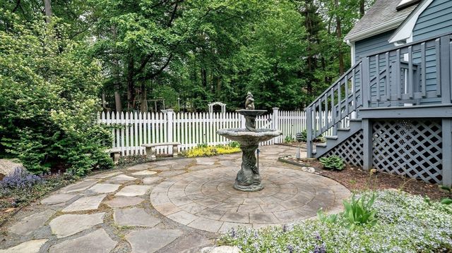 142 Baker St, Walpole, MA 02081