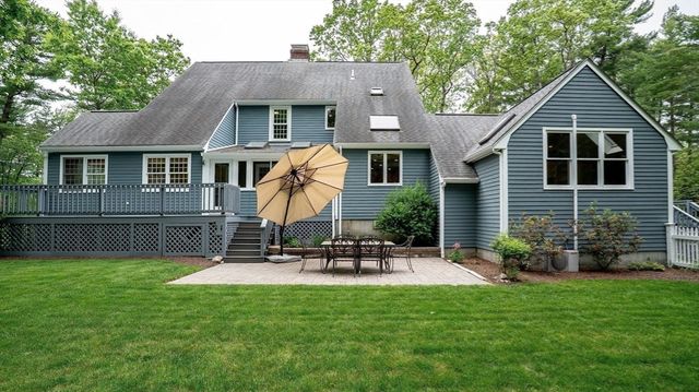 142 Baker St, Walpole, MA 02081