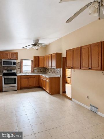 73 MAPLE AVE, Cedarville, NJ 08311