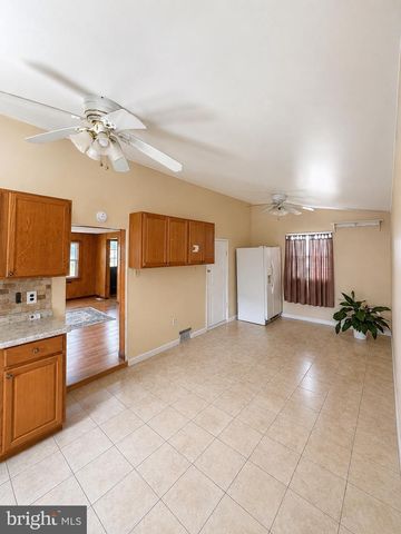 73 MAPLE AVE, Cedarville, NJ 08311