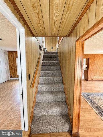73 MAPLE AVE, Cedarville, NJ 08311
