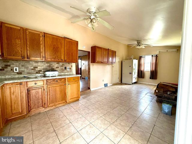 73 MAPLE AVE, Cedarville, NJ 08311