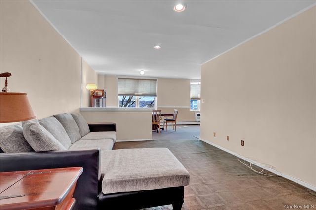 54-44 Little Neck Parkway 4S, Little Neck, NY 11362