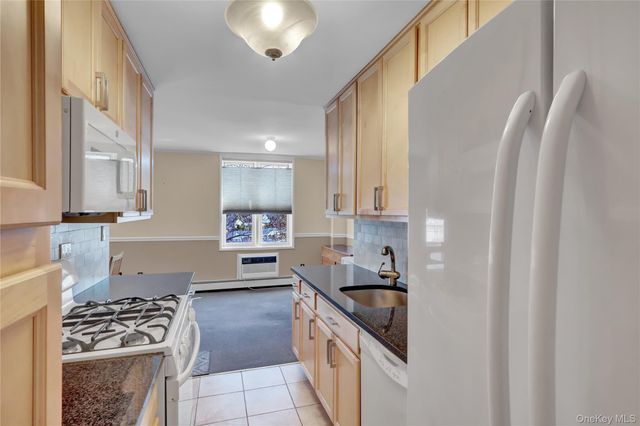 54-44 Little Neck Parkway 4S, Little Neck, NY 11362