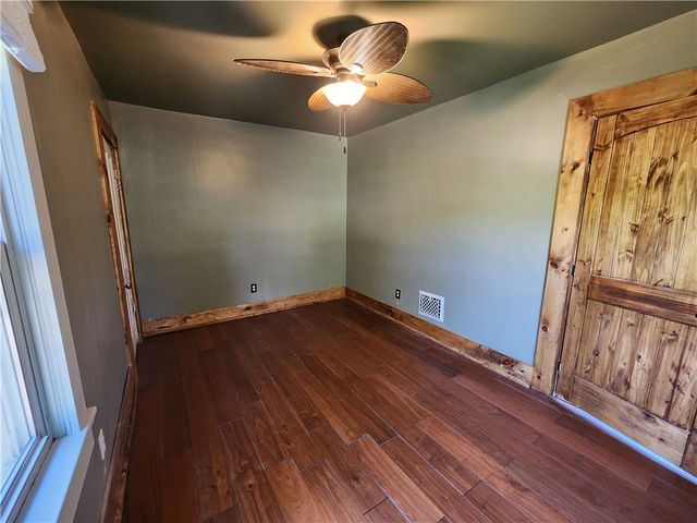 634 Scotland Ln, Union Twp, PA 16101