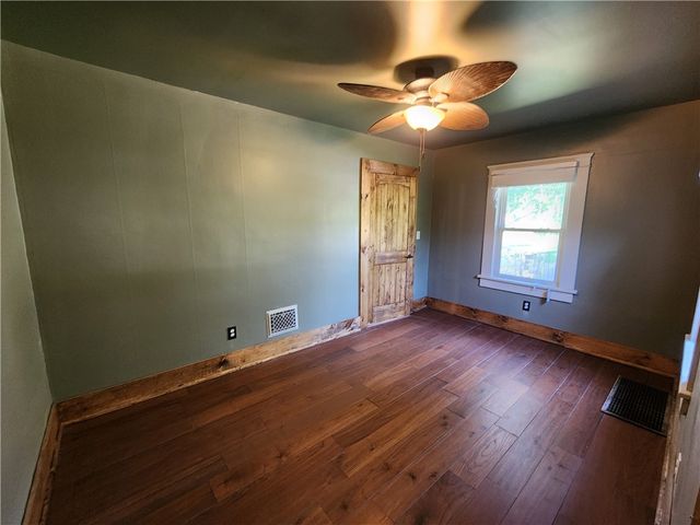 634 Scotland Ln, Union Twp, PA 16101