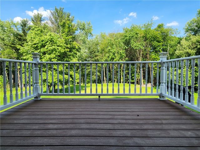 634 Scotland Ln, Union Twp, PA 16101
