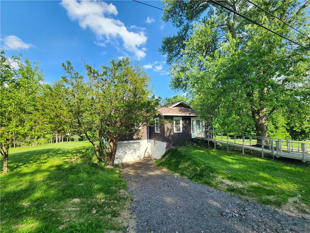 634 Scotland Ln, Union Twp, PA 16101