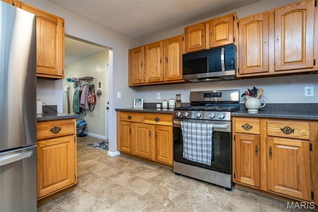 40 Ridge Street, Moro, IL 62067