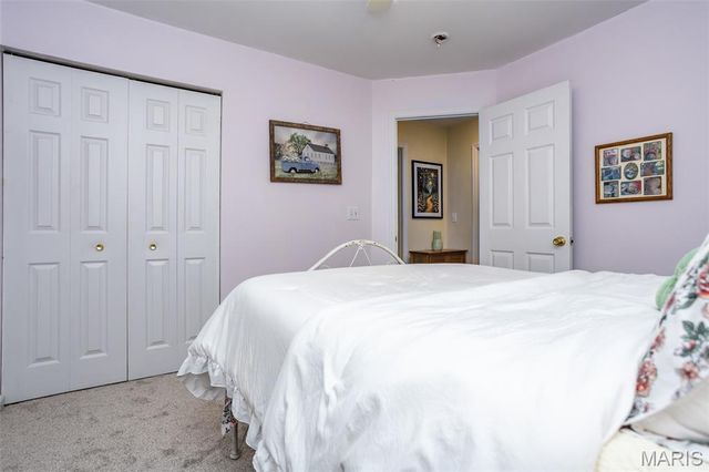 40 Ridge Street, Moro, IL 62067