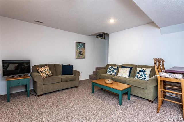 40 Ridge Street, Moro, IL 62067