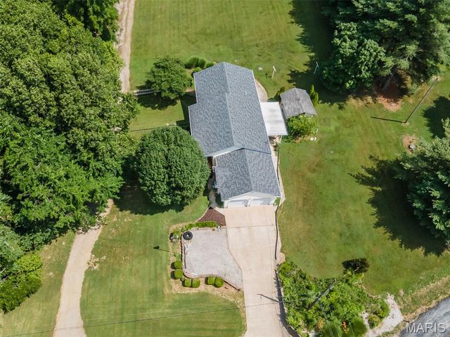 40 Ridge Street, Moro, IL 62067