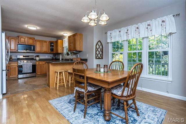 40 Ridge Street, Moro, IL 62067