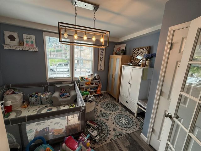 908 Evergreen Ave, Millvale, PA 15209
