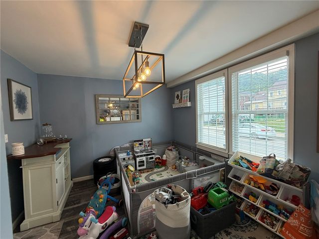908 Evergreen Ave, Millvale, PA 15209