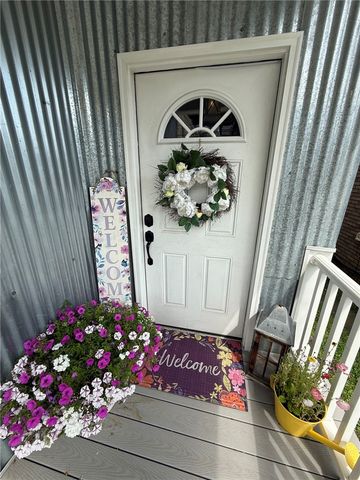 908 Evergreen Ave, Millvale, PA 15209